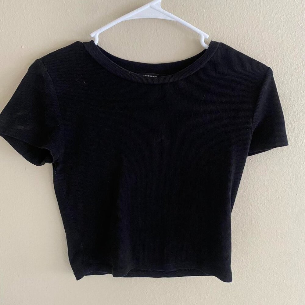 Forever 21 Women's Black Crop-top